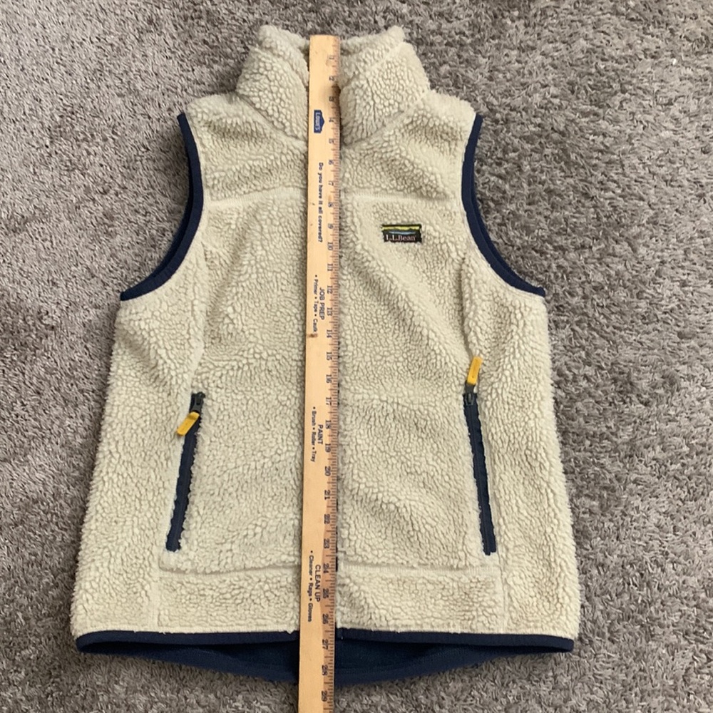 LL Bean fuzzy vest - Picture 7 of 8